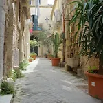 La Casa Al Castello Maniace