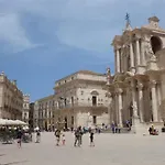 La Casa Al Castello Maniace